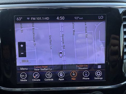 Used 2020 Jeep Grand Cherokee Altitude RWD image 25