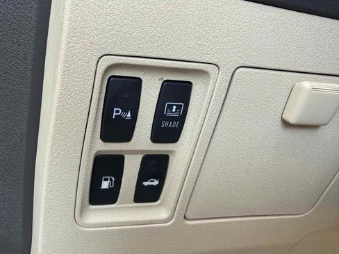 Used 2011 Lexus ES 350 image 21