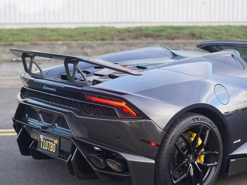 Used 2016 Lamborghini Huracan LP 610-4 image 13