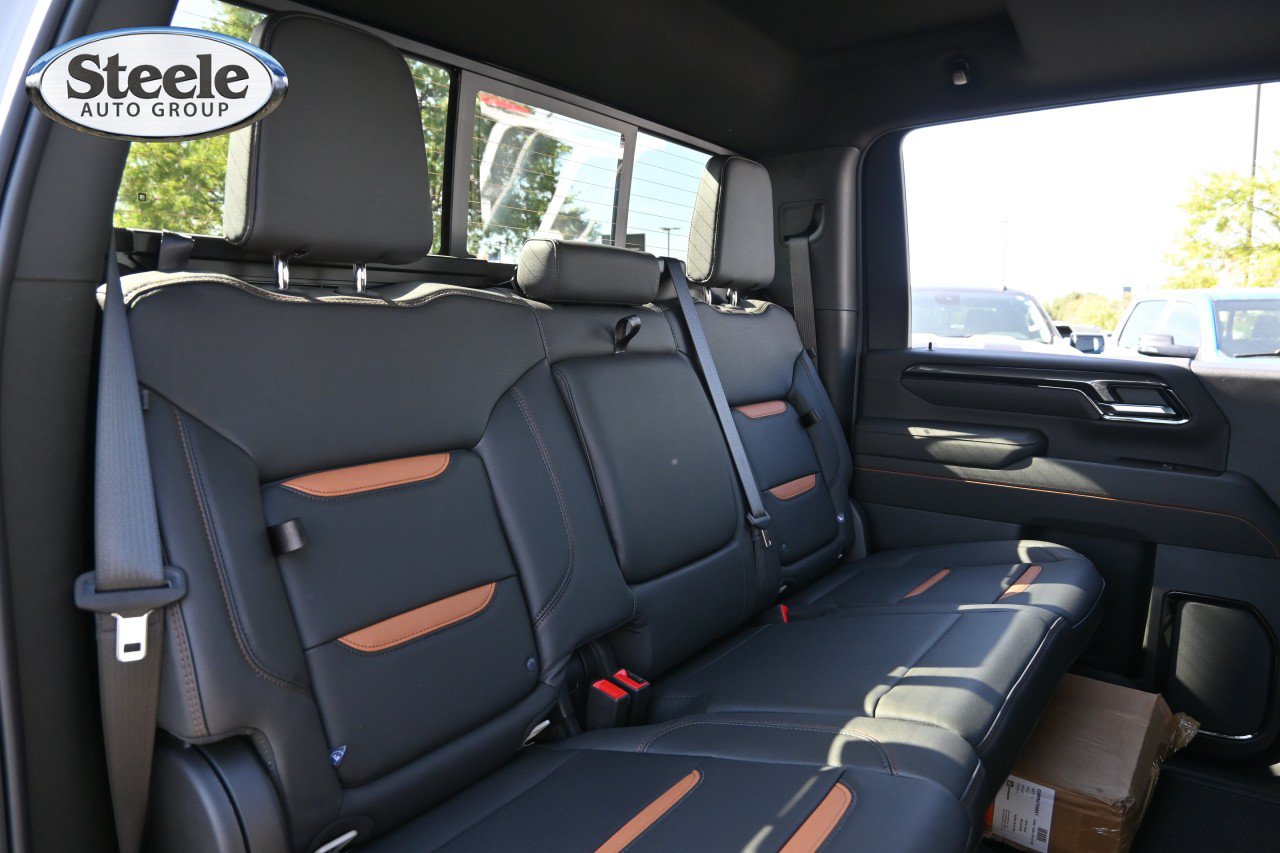 New 2026 GMC Sierra 2500 AT4 w/ AT4 Premium Plus Package AWD/4WD image 23
