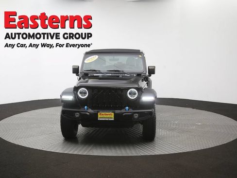 Used 2023 Jeep Wrangler Unlimited w/ Sun & Screen Package AWD/4WD image 53