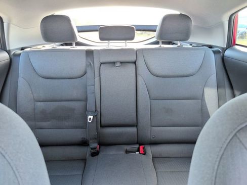 Used 2022 Hyundai Ioniq SE image 27