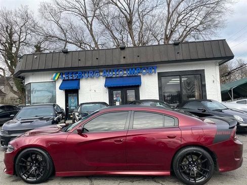 Used 2018 Dodge Charger R/T RWD image 6