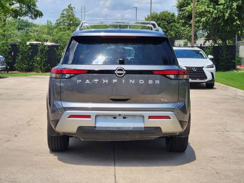 Used 2023 Nissan Pathfinder SL w/ SL Premium Package FWD image 7