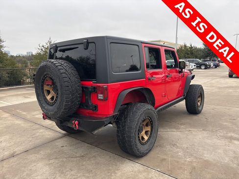 Used 2016 Jeep Wrangler Unlimited Rubicon w/ Connectivity Group image 5
