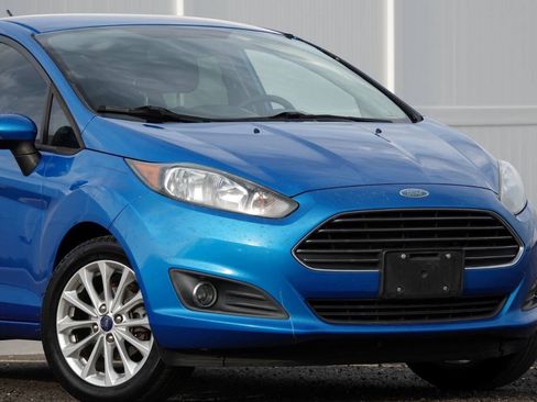 Used 2014 Ford Fiesta SE w/ Equipment Group 201A FWD image 40