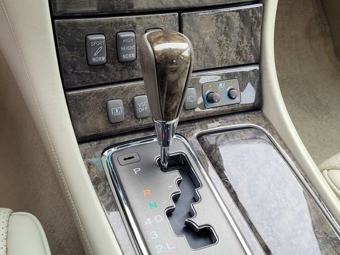 Used 2002 Lexus LS 430 RWD image 21