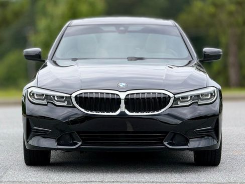 Used 2019 BMW 330i Sedan RWD image 3