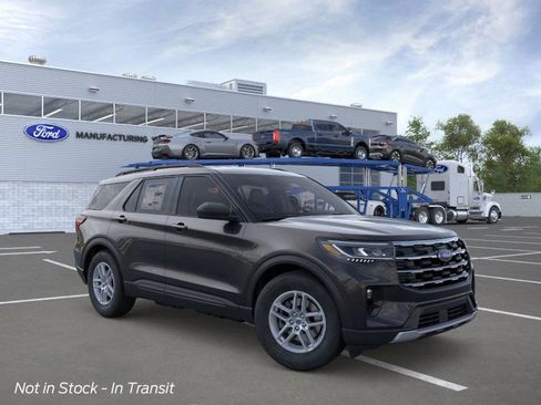 New 2026 Ford Explorer Active image 7
