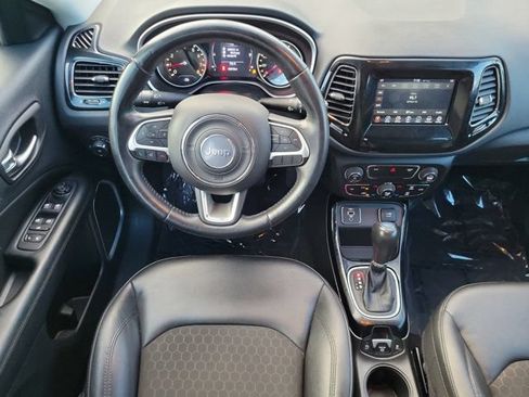 Used 2021 Jeep Compass Latitude FWD image 12