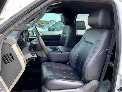 Used 2015 Ford F250 Lariat w/ Chrome Package image 8