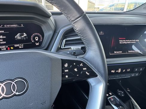 Used 2022 Audi Q4 e-tron Premium Plus w/ Premium Plus image 33