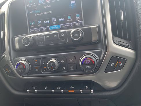 Used 2018 Chevrolet Silverado 1500 LT w/ All Star Edition AWD/4WD image 13
