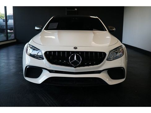 Used 2018 Mercedes-Benz E 63 AMG S w/ AMG Advanced Lighting Package image 2