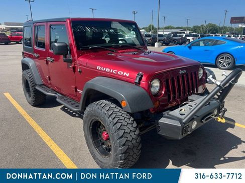 Used 2012 Jeep Wrangler Unlimited Rubicon w/ Connectivity Group AWD/4WD image 2