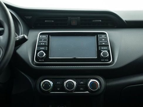 Used 2021 Nissan Kicks S image 15