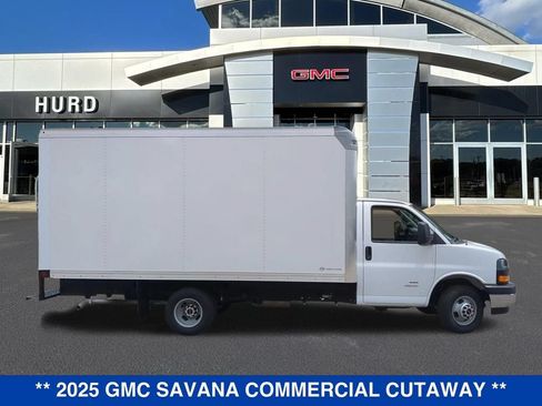 New 2025 GMC Savana 4500 w/ Power Convenience Package RWD image 3