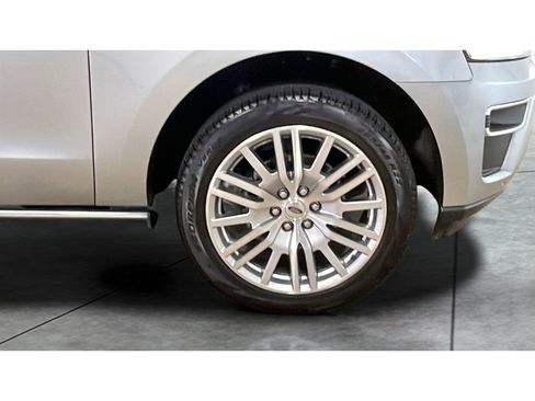 Used 2024 Ford Expedition Max Limited AWD/4WD image 3