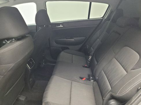 Used 2021 Kia Sportage LX AWD/4WD image 18
