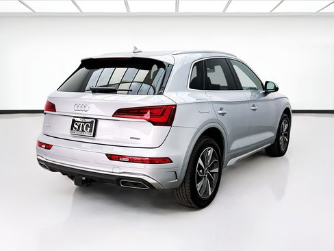 Used 2023 Audi Q5 2.0T Premium w/ Convenience Package AWD/4WD image 4