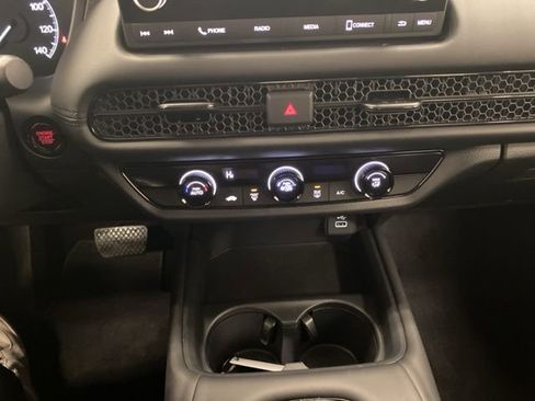 Certified 2024 Honda HR-V LX image 12