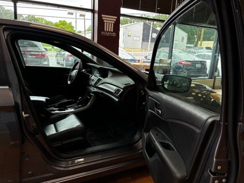Used 2017 Honda Accord Sport Special Edition image 24