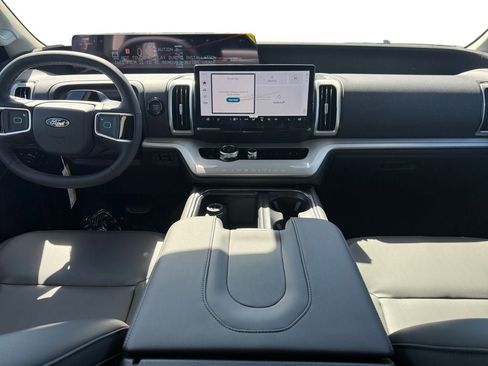 New 2026 Ford Expedition Active AWD/4WD image 40