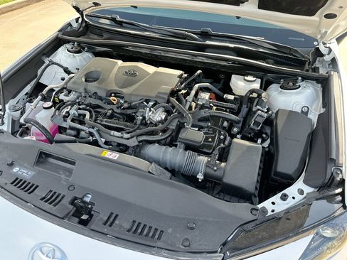 Used 2025 Toyota Camry LE FWD image 26