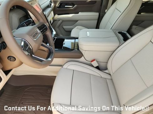 New 2026 GMC Yukon Denali w/ Sun & Power Step Package AWD/4WD image 9