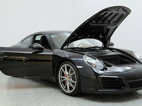 Used 2017 Porsche 911 Carrera S image 12