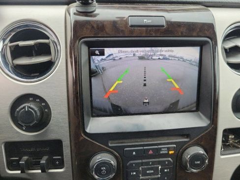 Used 2013 Ford F150 Platinum image 8