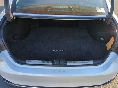 Used 2024 Lexus ES 300h 300h image 32