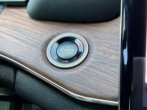 Certified 2025 Jeep Grand Cherokee Summit AWD/4WD image 28