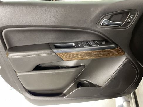 Used 2018 GMC Canyon Denali image 14