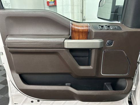 Used 2018 Ford F150 King Ranch image 17