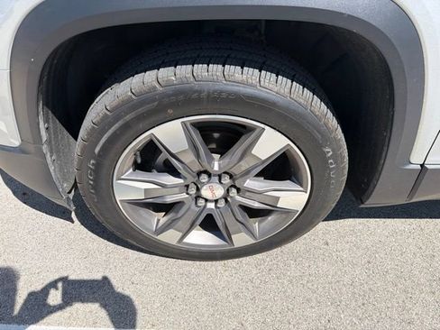 Used 2019 GMC Acadia SLT AWD/4WD image 2