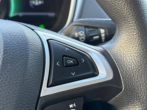 Used 2014 Ford Fusion SE image 25