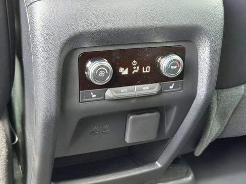 New 2026 GMC Acadia Elevation w/ Elevation Premium Package FWD image 16