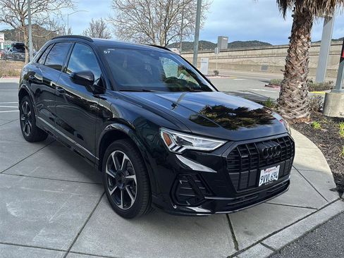 Used 2025 Audi Q3 2.0T Premium Plus w/ Premium Plus Package image 4