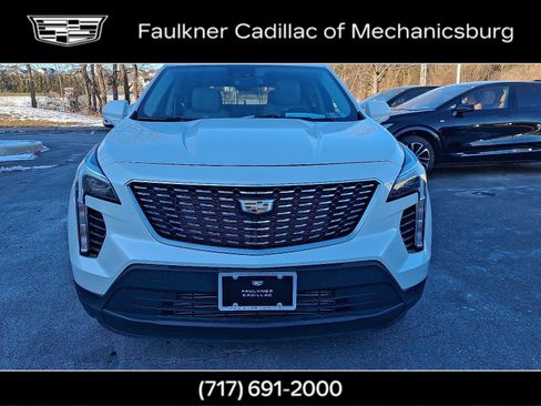 Certified 2023 Cadillac XT4 Luxury w/ Cold Weather Package image 2