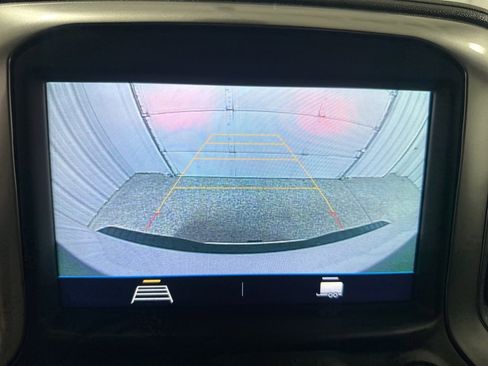 Used 2020 Chevrolet Silverado 2500 LT w/ Convenience Package image 21