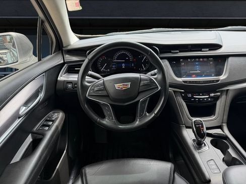 Used 2019 Cadillac XT5 Luxury AWD/4WD image 12