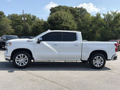 Used 2024 Chevrolet Silverado 1500 LTZ w/ LTZ Convenience Package II AWD/4WD image 19