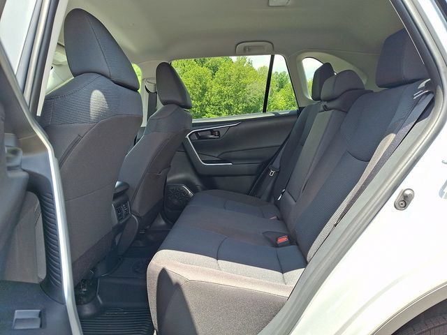 Used 2025 Toyota RAV4 LE FWD image 10