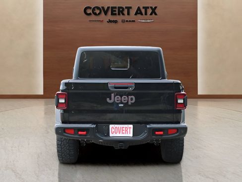 Used 2024 Jeep Gladiator Rubicon w/ Safety Group AWD/4WD image 4