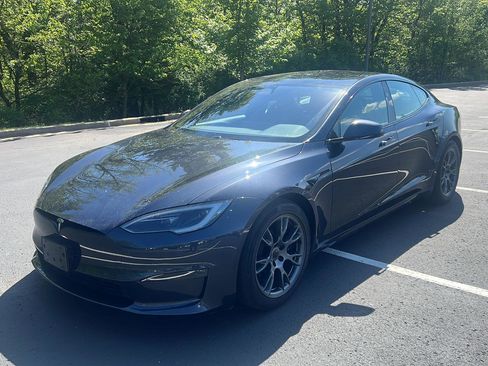 Used 2023 Tesla Model S Standard Range AWD/4WD image 1