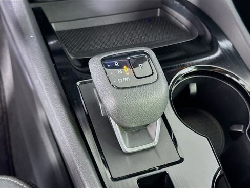 Used 2023 Nissan Rogue SV image 24