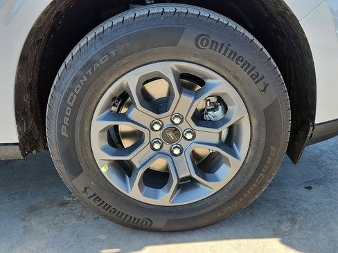 New 2025 Ford Maverick XLT FWD image 7