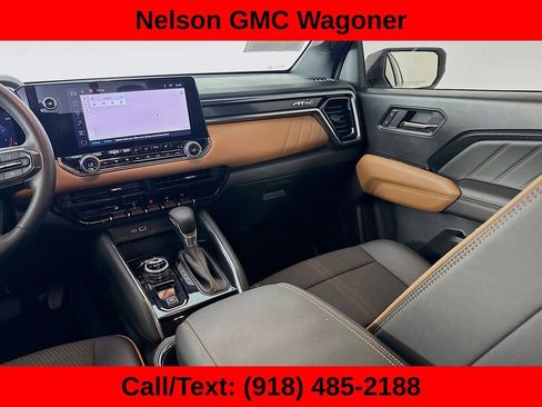 Used 2024 GMC Canyon AT4 AWD/4WD image 23