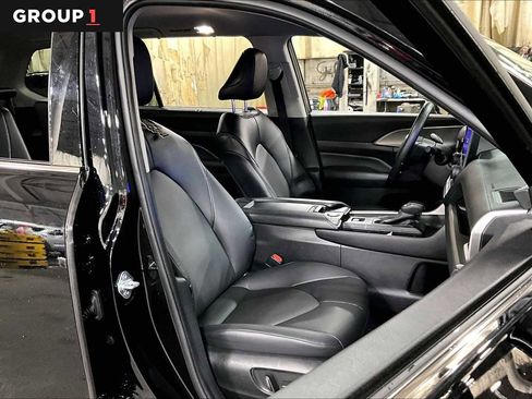 Certified 2024 Toyota Grand Highlander AWD Hybrid image 9